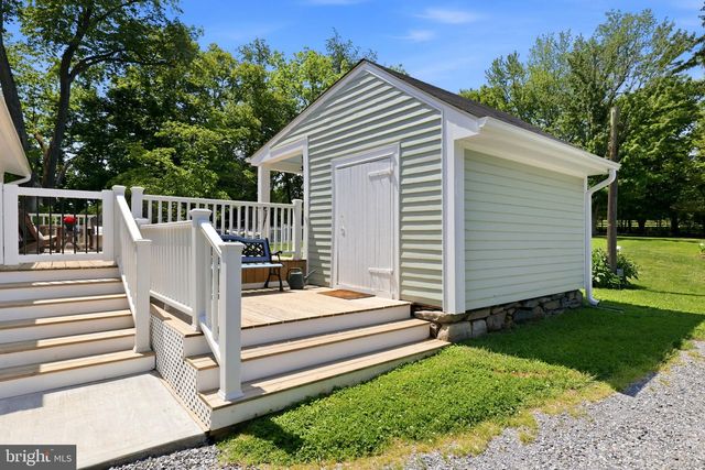39423 IRISH CORNER RD, Lovettsville, VA 20180