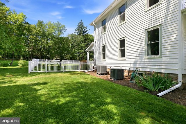 39423 IRISH CORNER RD, Lovettsville, VA 20180