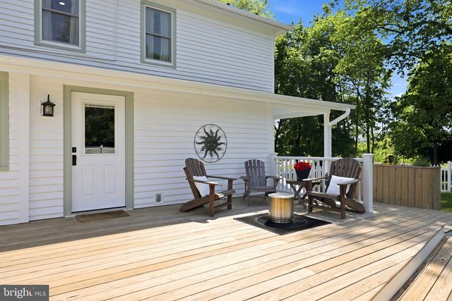 39423 IRISH CORNER RD, Lovettsville, VA 20180