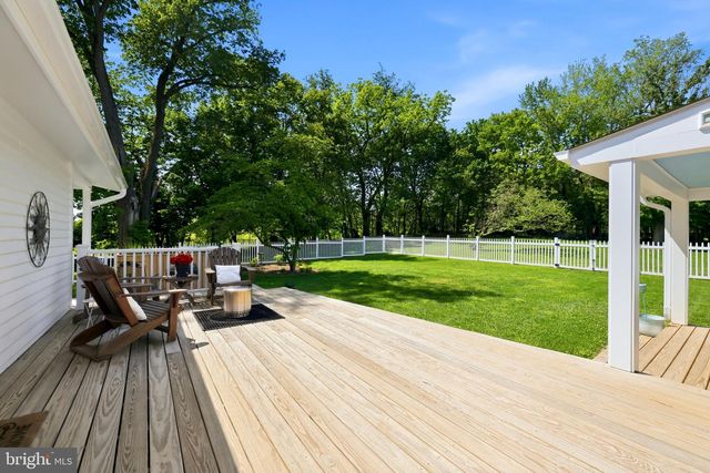39423 IRISH CORNER RD, Lovettsville, VA 20180
