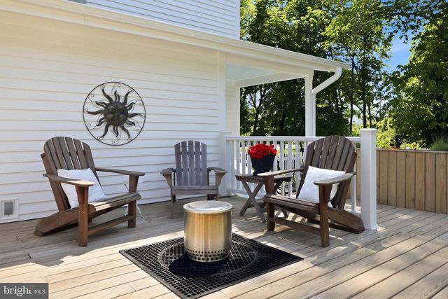 39423 IRISH CORNER RD, Lovettsville, VA 20180