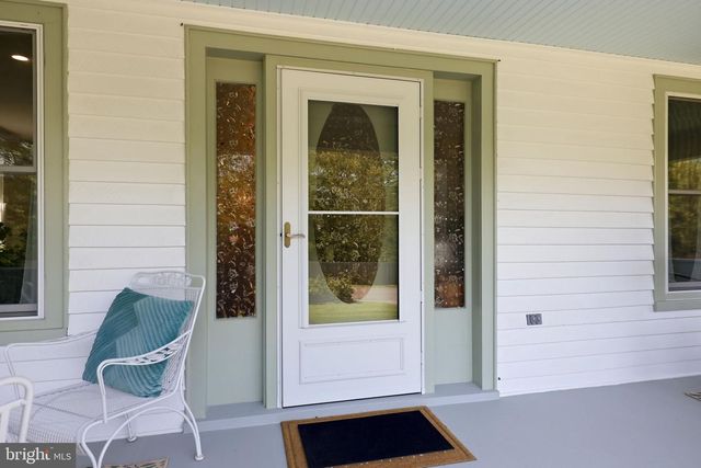 39423 IRISH CORNER RD, Lovettsville, VA 20180
