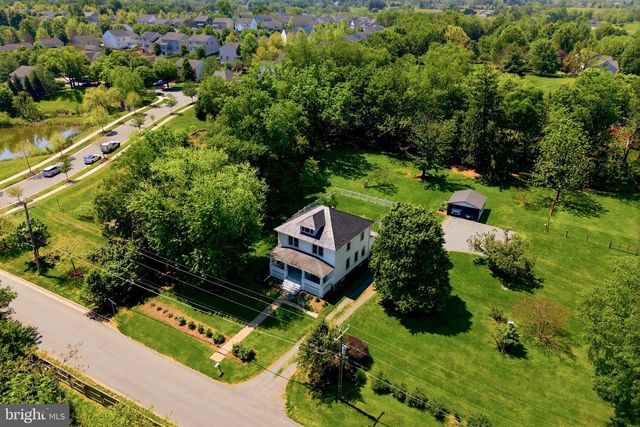 39423 IRISH CORNER RD, Lovettsville, VA 20180