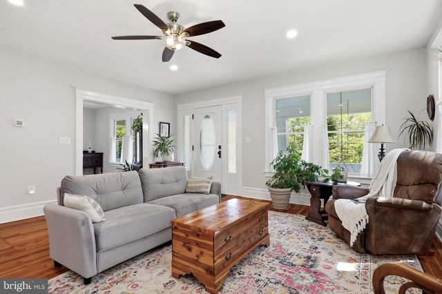 39423 IRISH CORNER RD, Lovettsville, VA 20180