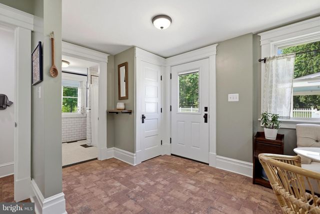 39423 IRISH CORNER RD, Lovettsville, VA 20180