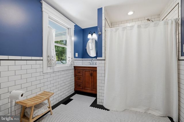 39423 IRISH CORNER RD, Lovettsville, VA 20180