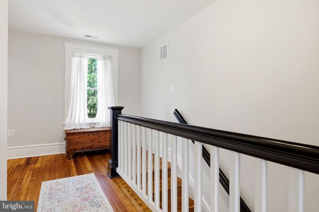 39423 IRISH CORNER RD, Lovettsville, VA 20180