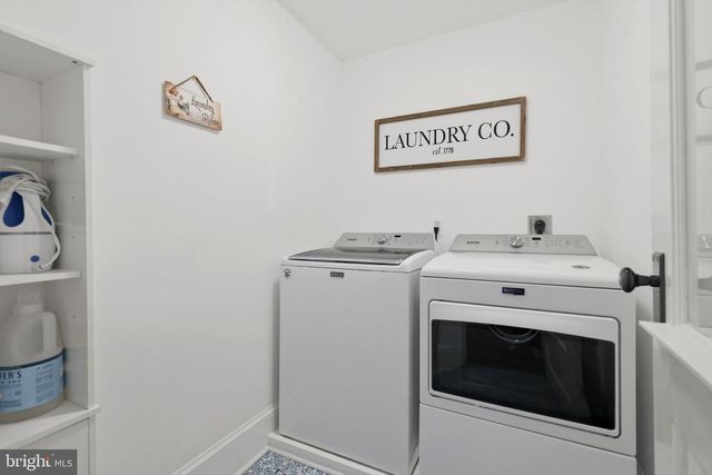 39423 IRISH CORNER RD, Lovettsville, VA 20180