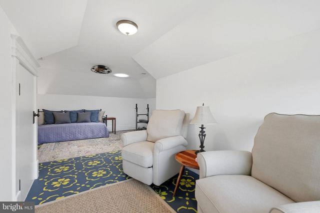 39423 IRISH CORNER RD, Lovettsville, VA 20180