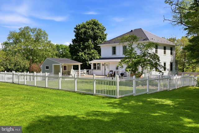 39423 IRISH CORNER RD, Lovettsville, VA 20180