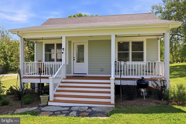 39423 IRISH CORNER RD, Lovettsville, VA 20180