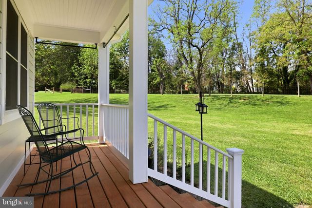 39423 IRISH CORNER RD, Lovettsville, VA 20180