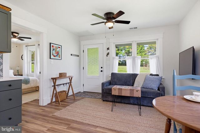 39423 IRISH CORNER RD, Lovettsville, VA 20180