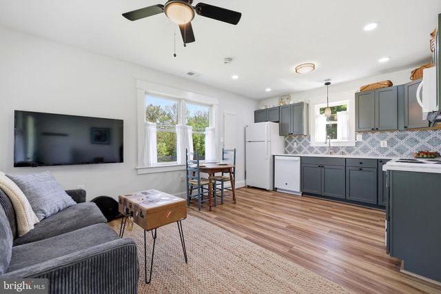 39423 IRISH CORNER RD, Lovettsville, VA 20180
