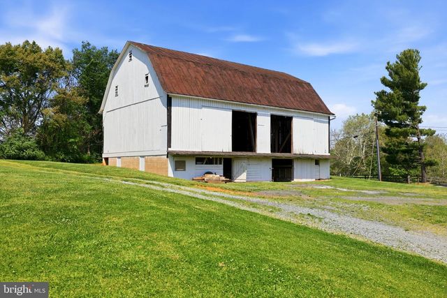 39423 IRISH CORNER RD, Lovettsville, VA 20180