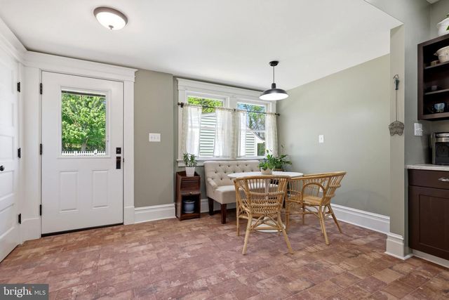 39423 IRISH CORNER RD, Lovettsville, VA 20180