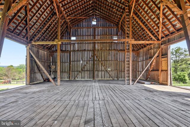 39423 IRISH CORNER RD, Lovettsville, VA 20180