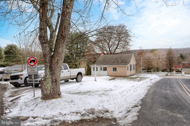 4303 CARLISLE RD, Gardners, PA 17324