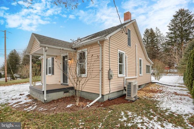 4303 CARLISLE RD, Gardners, PA 17324