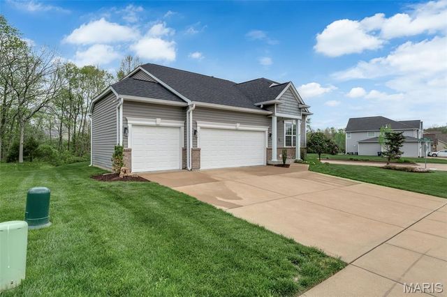 917 Summit Oaks Drive, Eureka, MO 63025