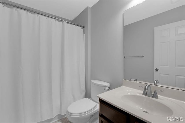 917 Summit Oaks Drive, Eureka, MO 63025