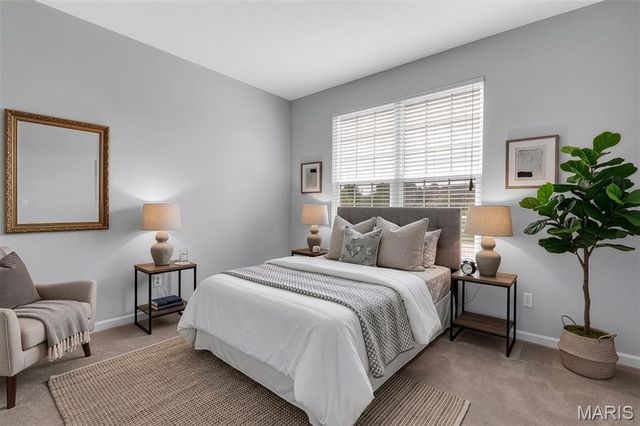 917 Summit Oaks Drive, Eureka, MO 63025