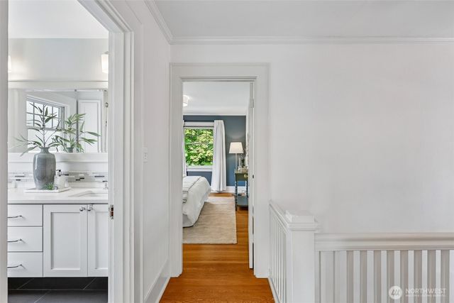 5248 17th Avenue NE, Seattle, WA 98105