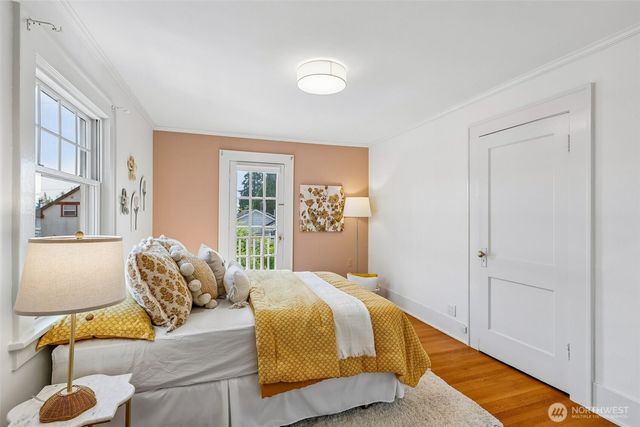 5248 17th Avenue NE, Seattle, WA 98105