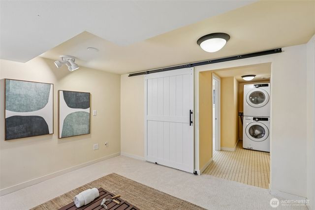 5248 17th Avenue NE, Seattle, WA 98105