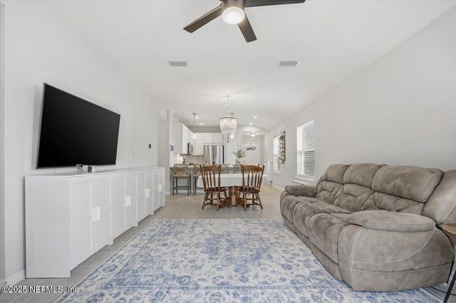 7131 EMSLEY Circle, Jacksonville, FL 32258