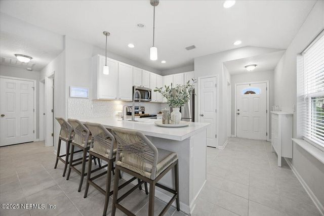 7131 EMSLEY Circle, Jacksonville, FL 32258