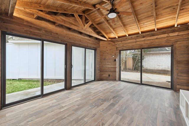 9719 Springmont Drive, Houston, TX 77080