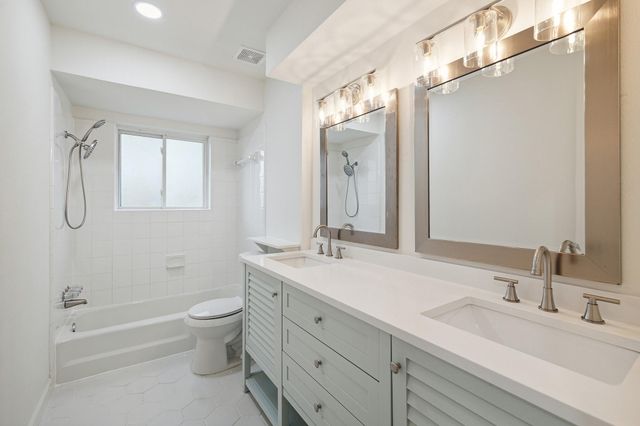 9719 Springmont Drive, Houston, TX 77080