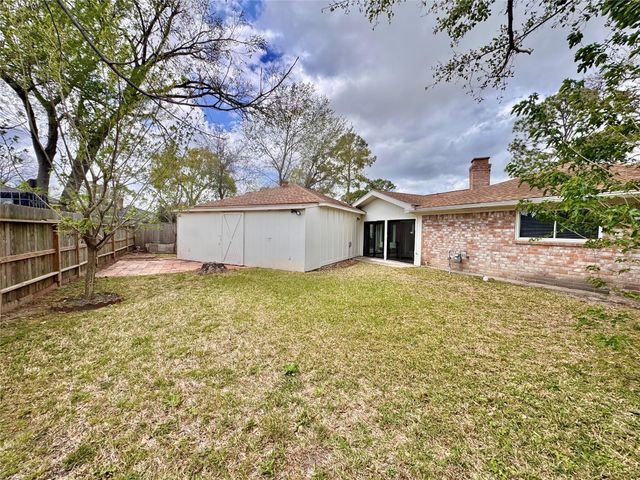 9719 Springmont Drive, Houston, TX 77080