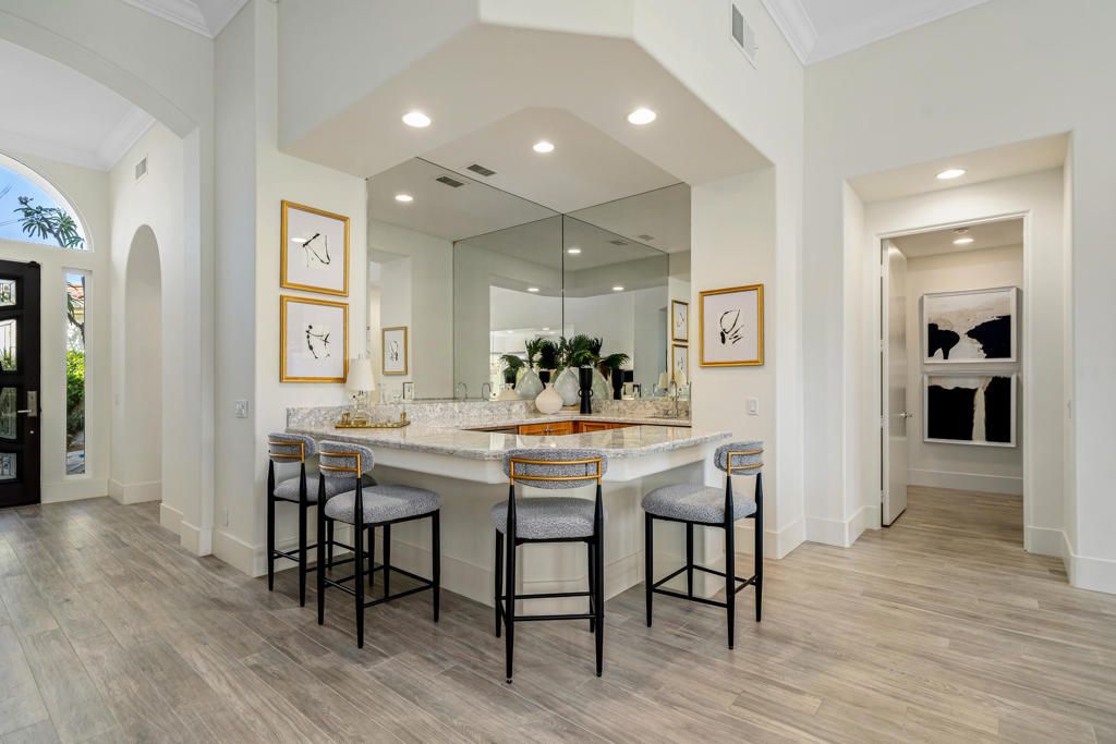 Image 15 of property listing at 411 Tomahawk Drive, Palm Desert, CA 92211