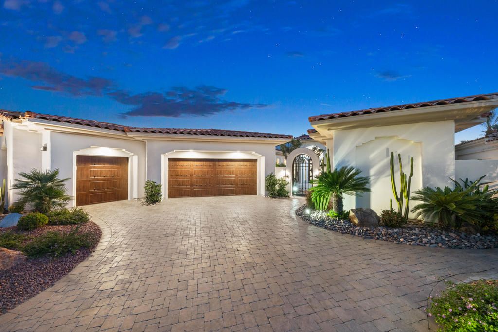 Image 2 of property listing at 411 Tomahawk Drive, Palm Desert, CA 92211