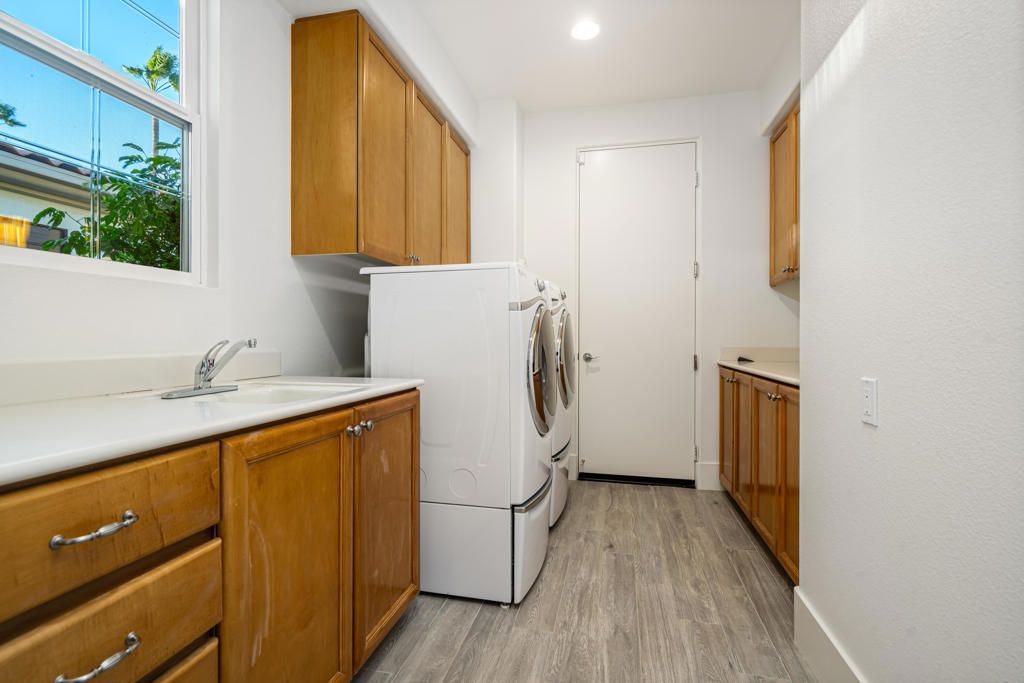 Image 30 of property listing at 411 Tomahawk Drive, Palm Desert, CA 92211