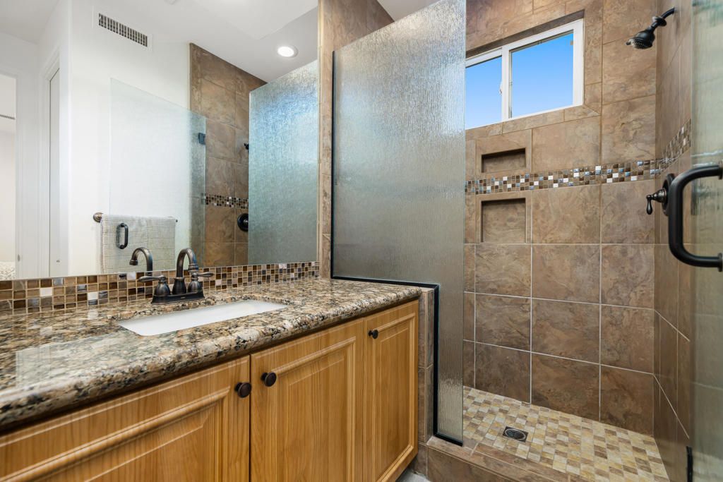 Image 34 of property listing at 411 Tomahawk Drive, Palm Desert, CA 92211