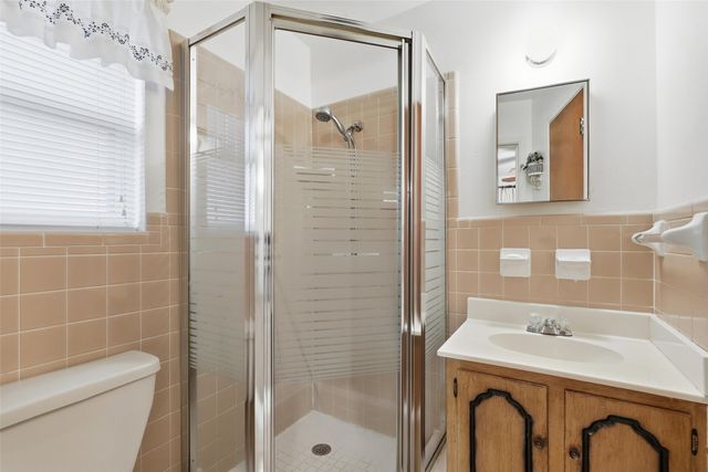 214 Jill Ann Drive, Burleson, TX 76028