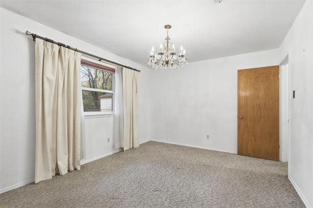 214 Jill Ann Drive, Burleson, TX 76028