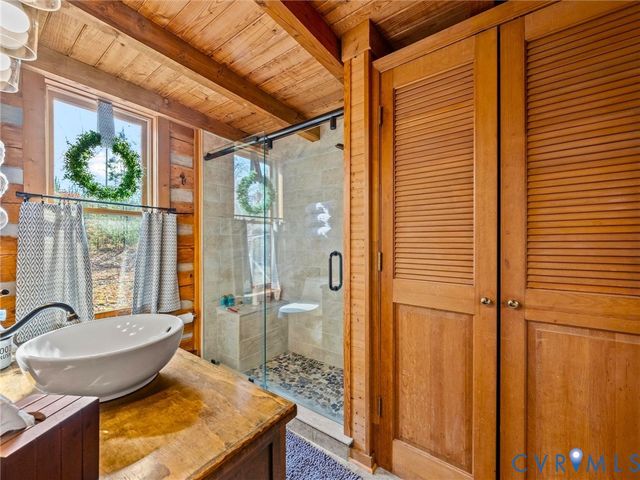 837 Briery Hills Dr, Meherrin, VA 23954