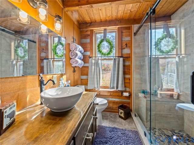 837 Briery Hills Dr, Meherrin, VA 23954