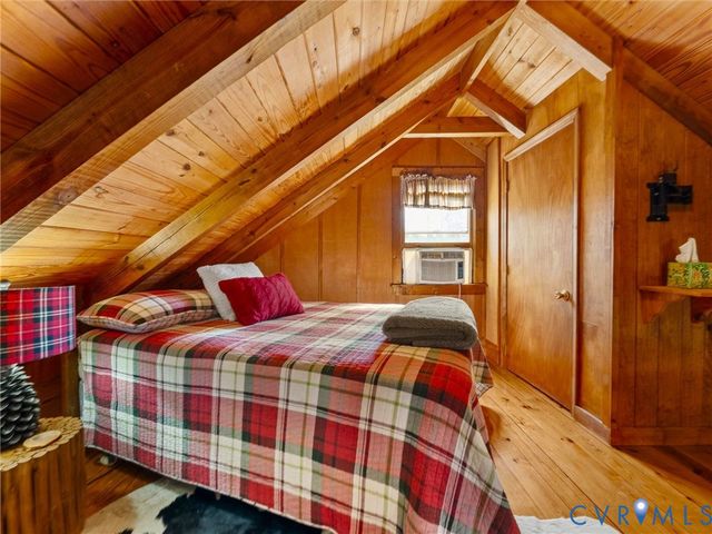 837 Briery Hills Dr, Meherrin, VA 23954