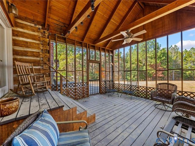 837 Briery Hills Dr, Meherrin, VA 23954