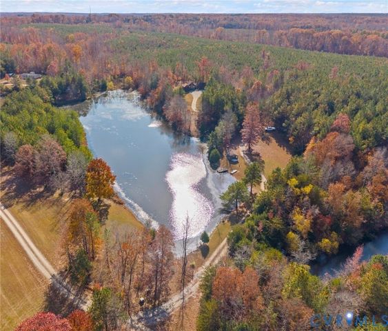 837 Briery Hills Dr, Meherrin, VA 23954