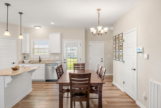 57 Cheney Ln, Lafayette, TN 37083