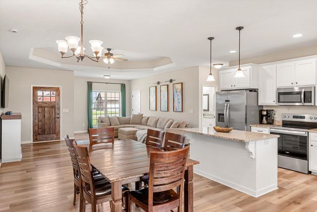 57 Cheney Ln, Lafayette, TN 37083