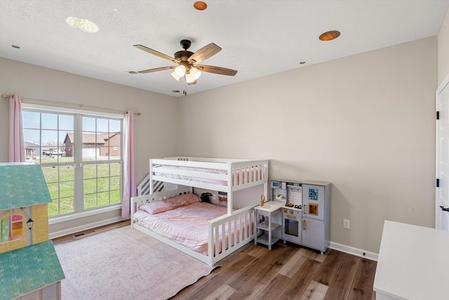 57 Cheney Ln, Lafayette, TN 37083