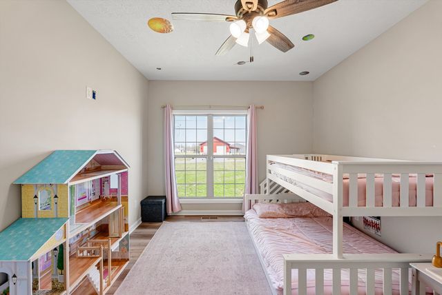 57 Cheney Ln, Lafayette, TN 37083