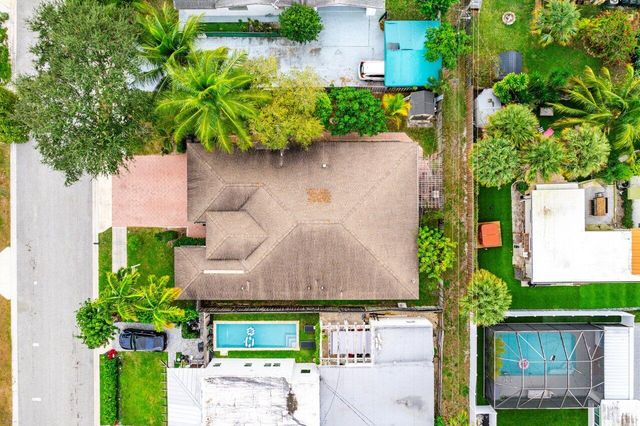 1501 N Palmway, Lake Worth Beach, FL 33460